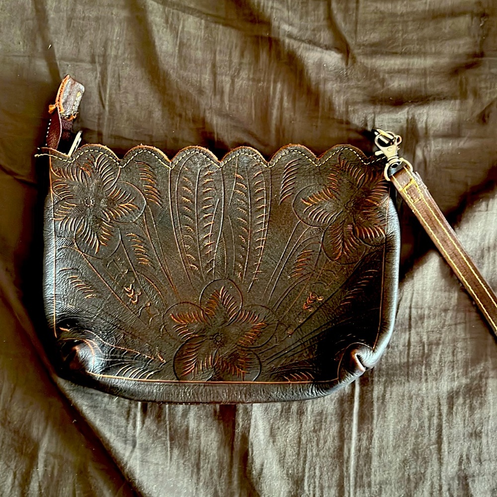 J.L. Saldivar Leather purse.